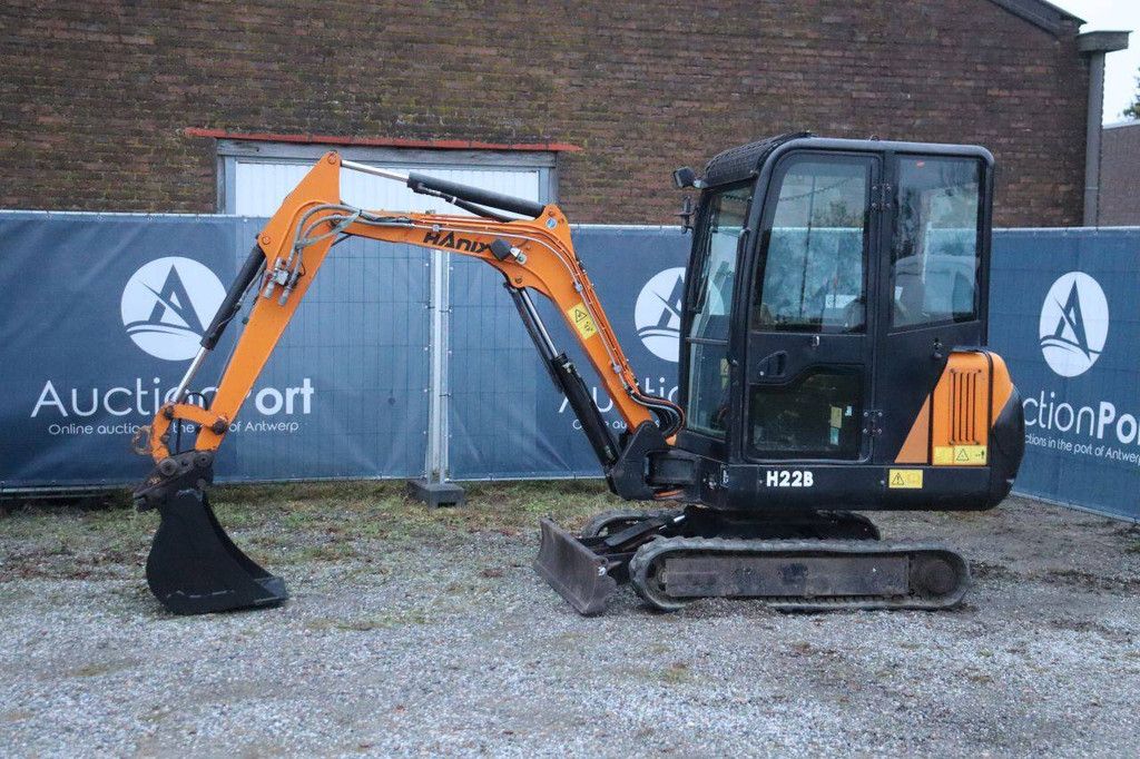 Minibagger Hanix H22B Diesel 12,5 kW 2012
