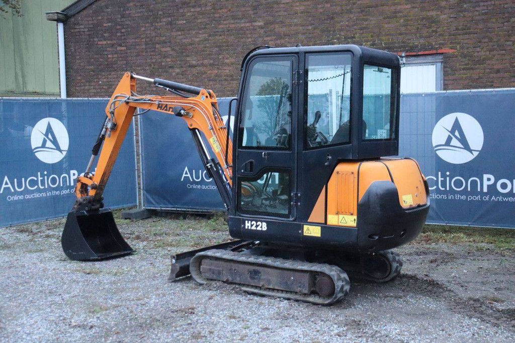 Minibagger Hanix H22B Diesel 12,5 kW 2012