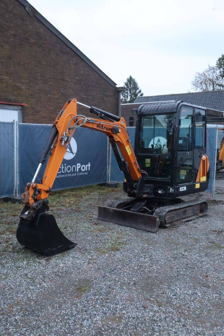 Minibagger Hanix H22B Diesel 12,5 kW 2012