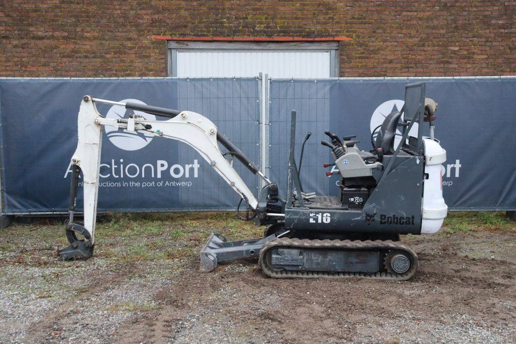 Mini excavator Bobcat E16 Diesel 10.2kW 2013