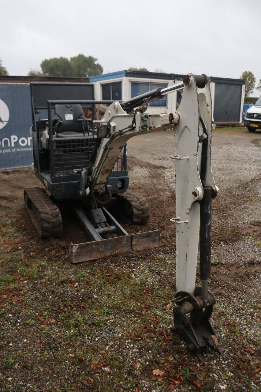 Mini excavator Bobcat E16 Diesel 10.2kW 2013