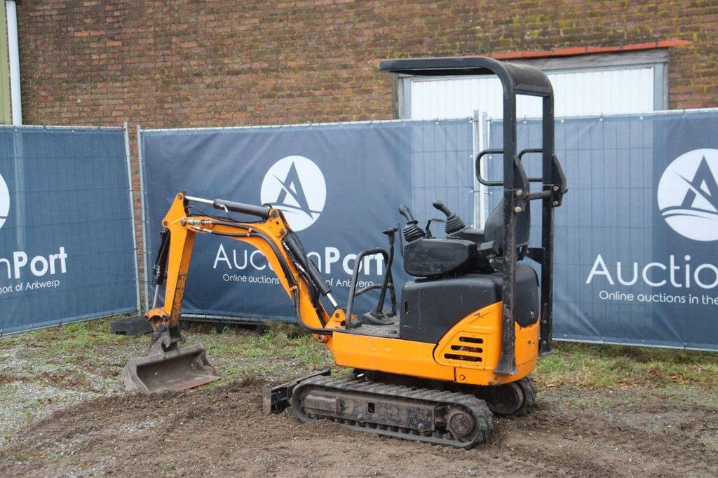 Mini excavator Hanix H09D Diesel 7.8kW 2009