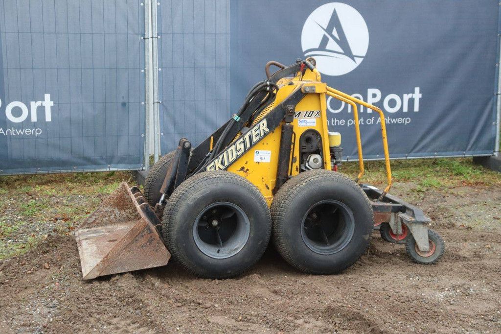 Skidster M10X Petrol Skidster Loader