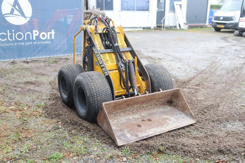 Skidster M10X Petrol Skidster Loader