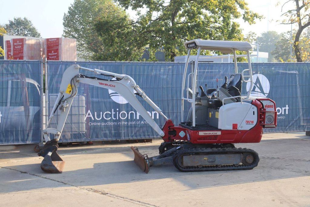 Minigraver Takeuchi TB216 Hybride 11.5kW 2021