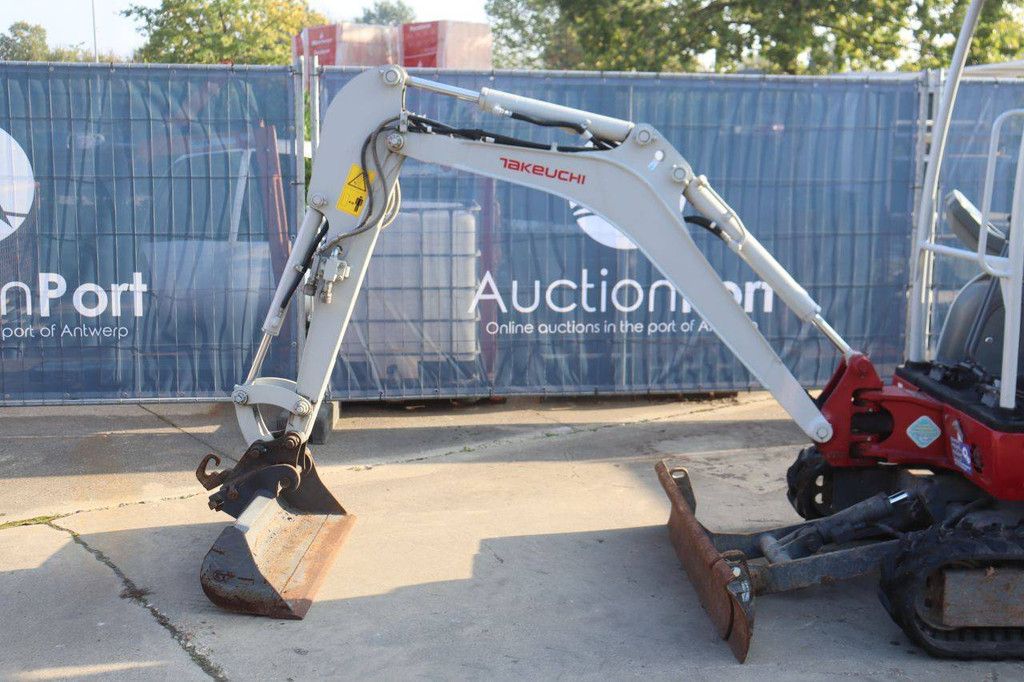 Minigraver Takeuchi TB216 Hybride 11.5kW 2021