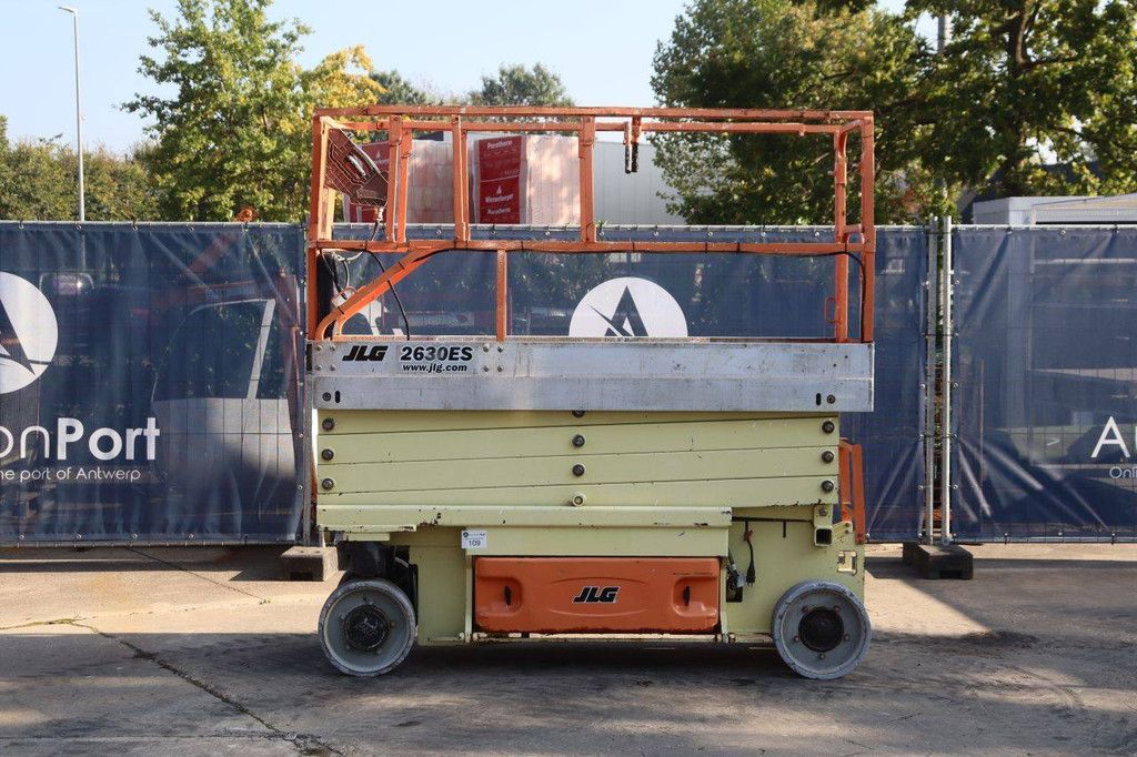 JLG 2630ES Electric Scissor Lift 230kg 9.7m