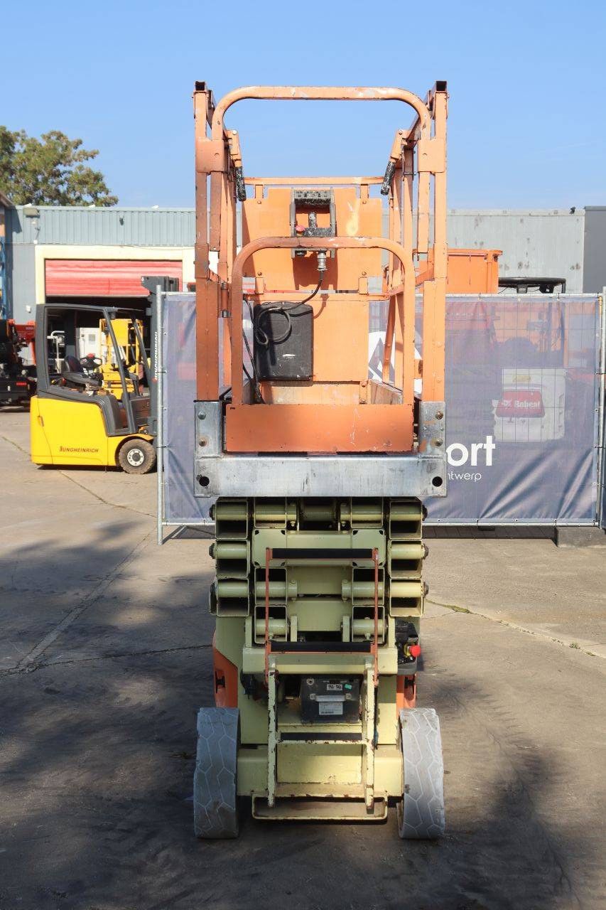JLG 2630ES Electric Scissor Lift 230kg 9.7m