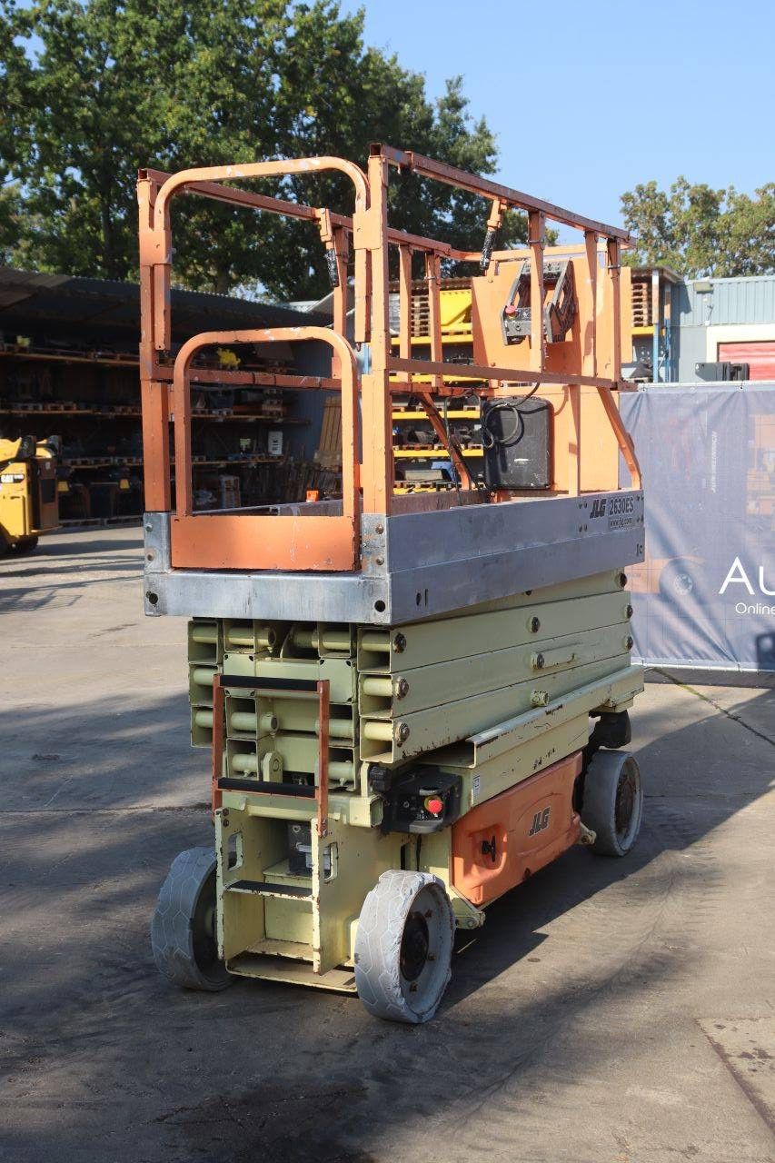 JLG 2630ES Electric Scissor Lift 230kg 9.7m