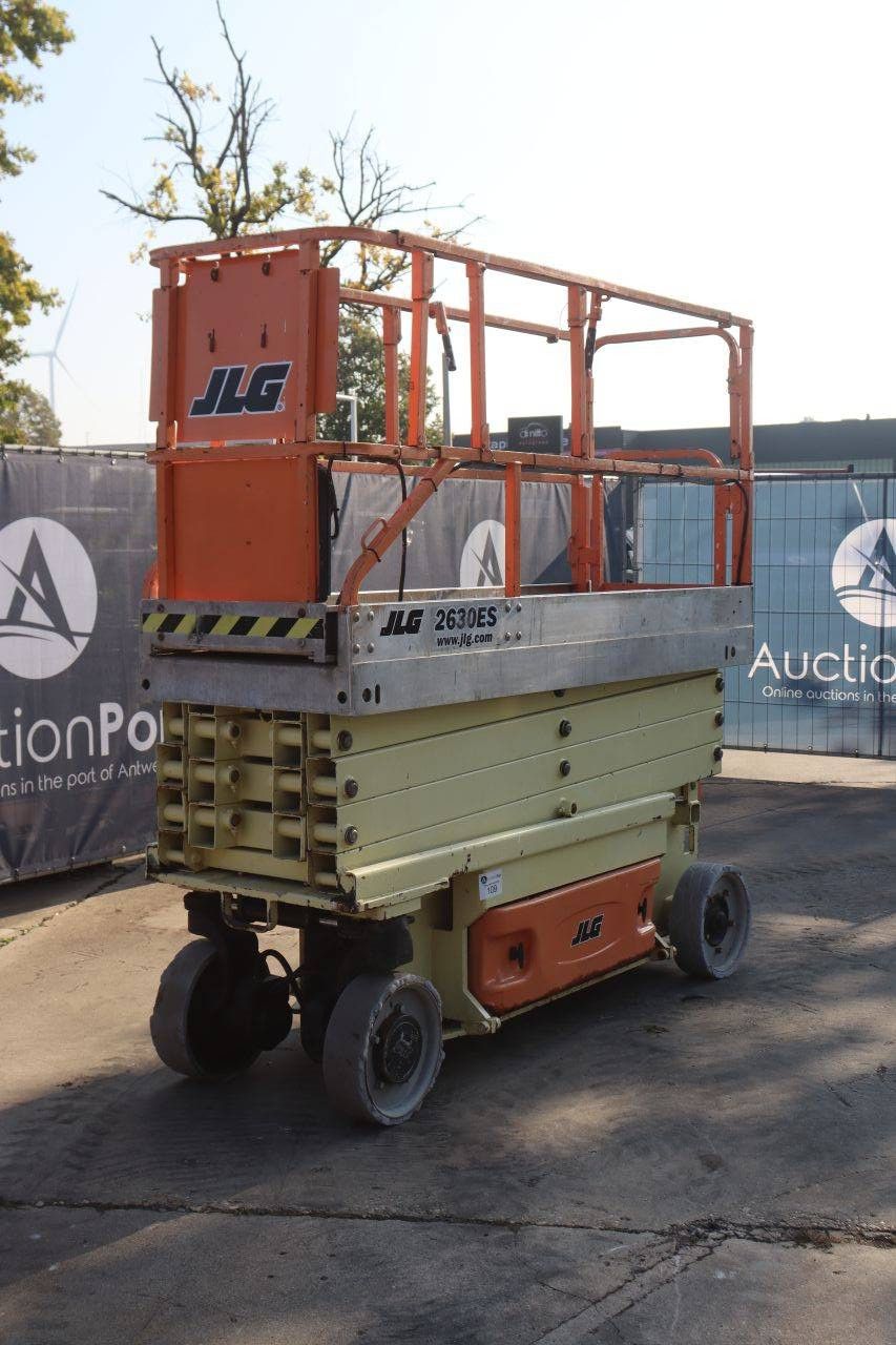 JLG 2630ES Electric Scissor Lift 230kg 9.7m