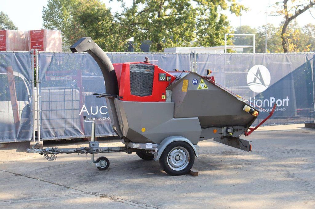 Holzhäcksler TS Industries Tiger-25D Diesel, Baujahr 2016, auf Anhänger