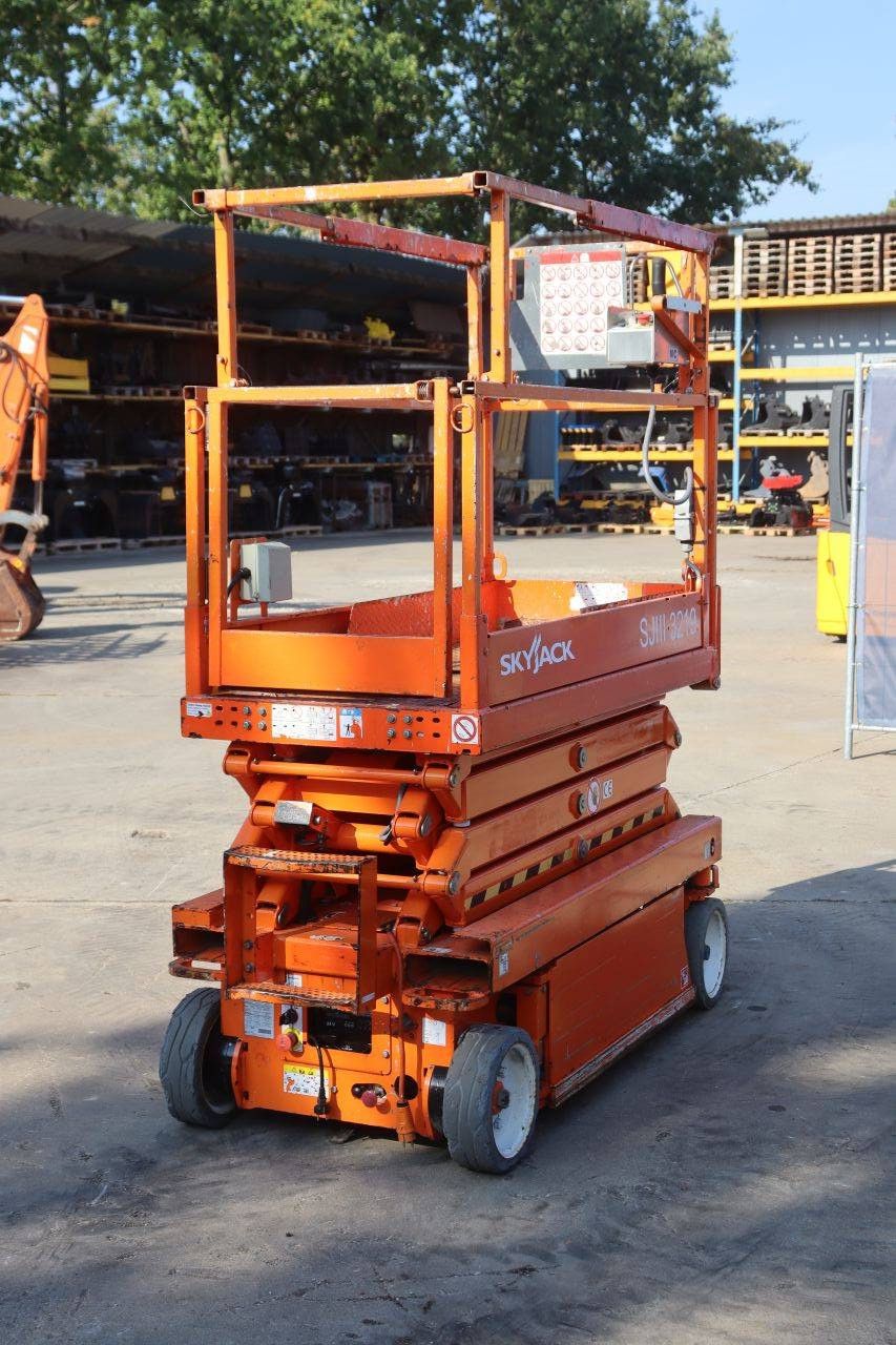 Skyjack SJIII-3219 Elektrische Scherenbühne 227 kg 7,8 m 2015