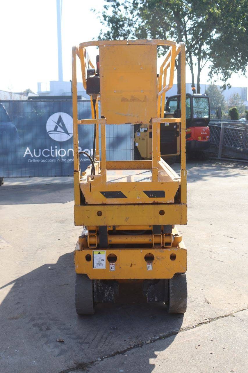 Haulotte Compact 8 Elektrische Scherenbühne 350 kg 8,2 m
