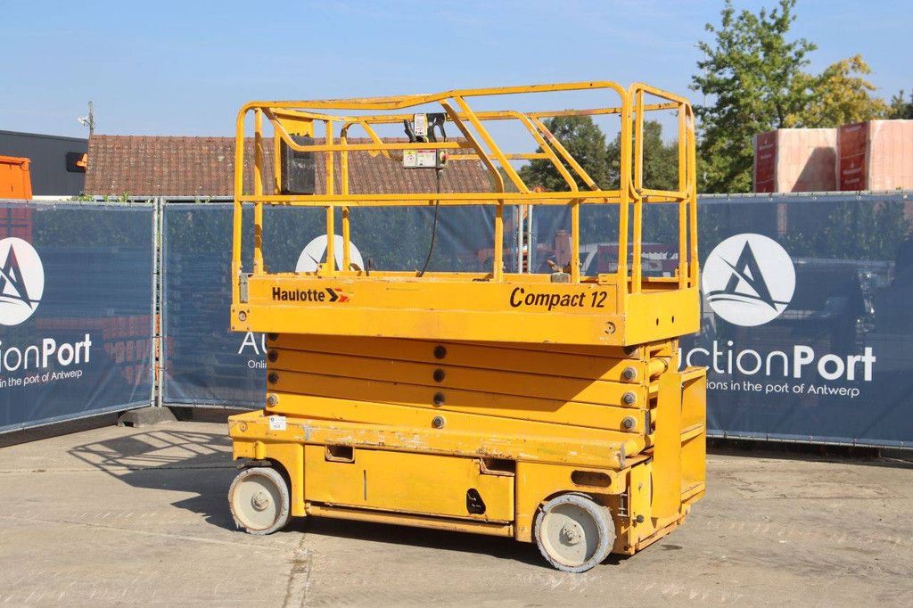 Scissor Lift Haulotte Compact 12 Electric 300kg 12m 2008