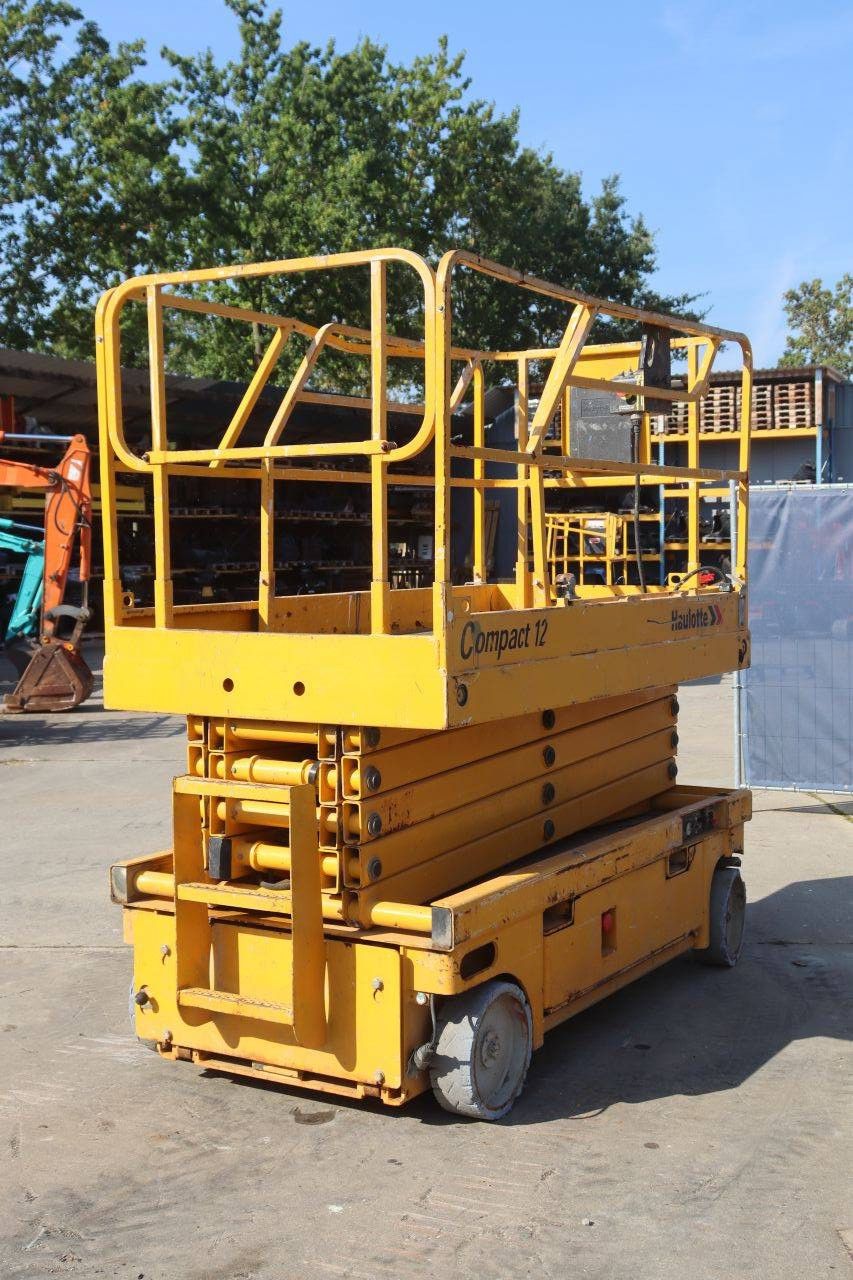 Scissor Lift Haulotte Compact 12 Electric 300kg 12m 2008