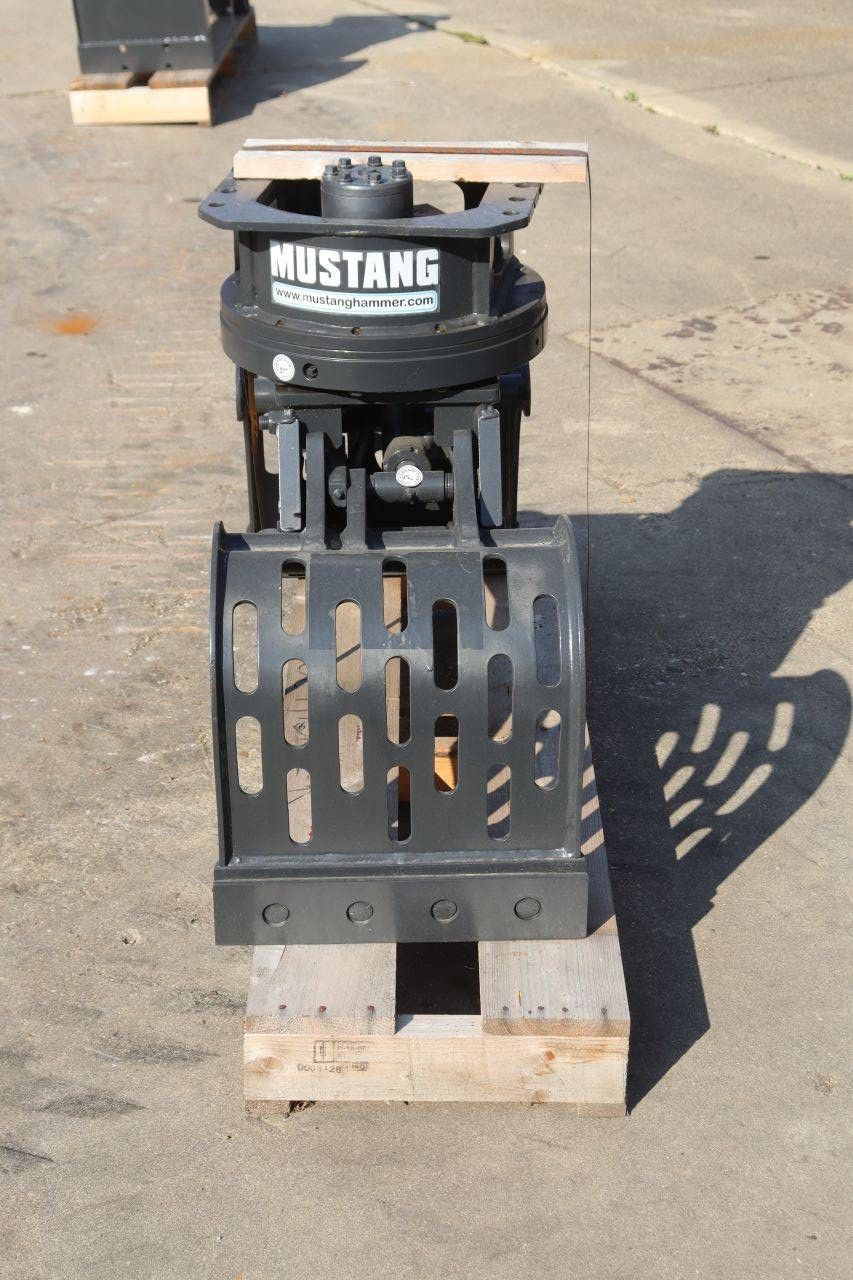 Mustang GRP150 2026 Sortierung Greifen Neu