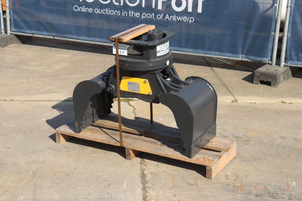 Mustang GRP150CH 2026 Sortierung Greifen Neu