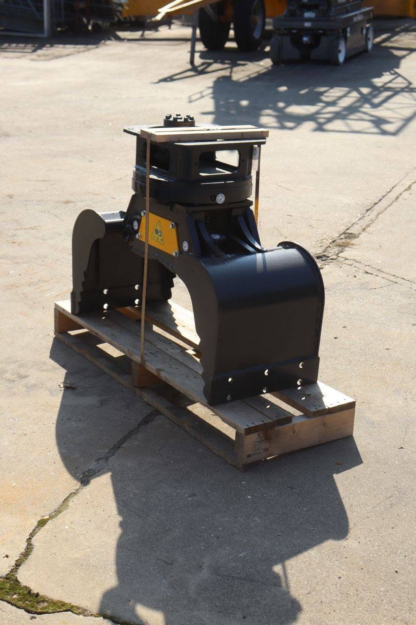 Mustang GRP150CH 2026 Sortierung Greifen Neu