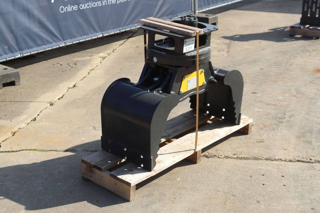 Mustang GRP150CH 2026 Sortierung Greifen Neu