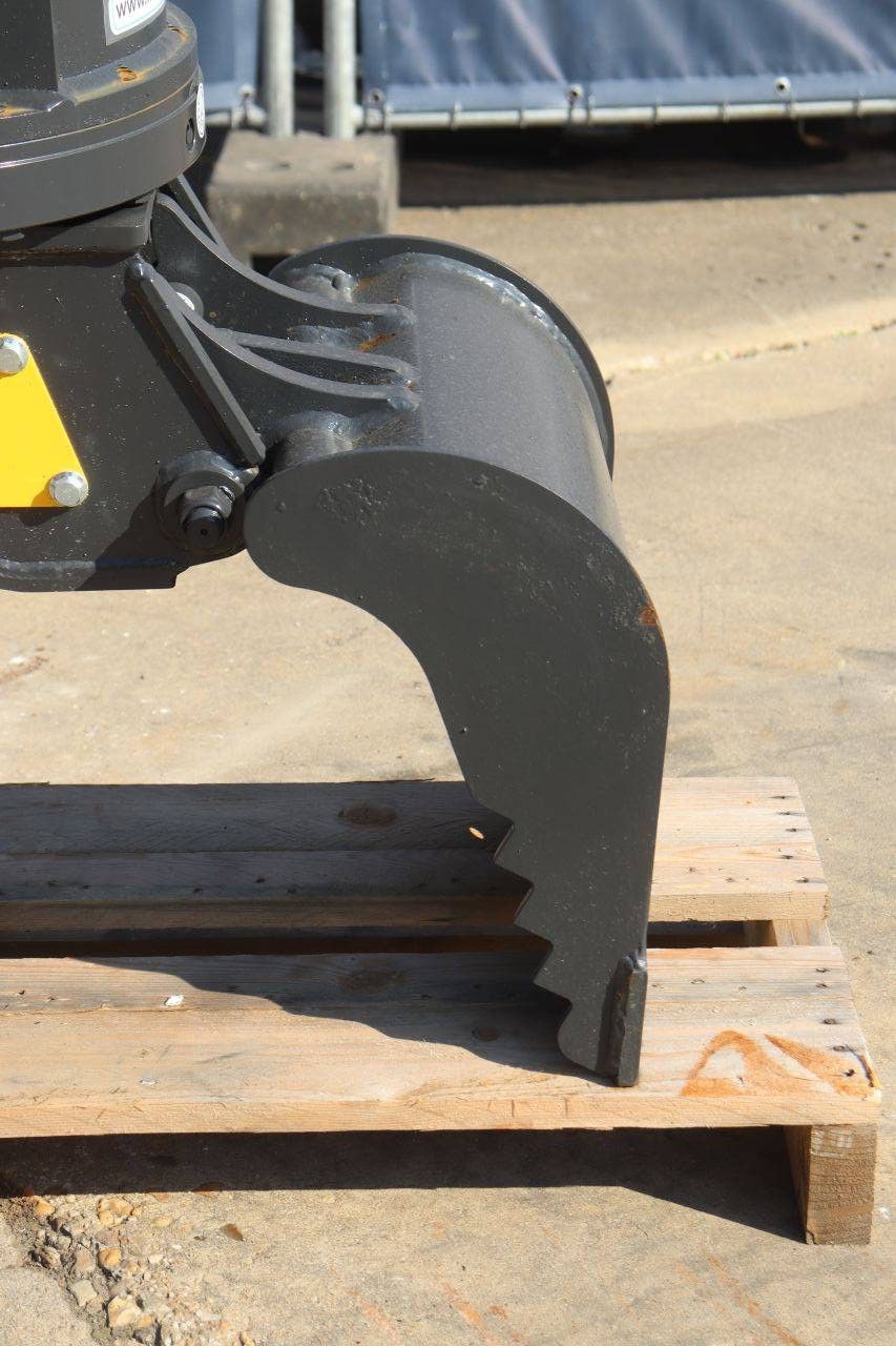 Mustang GRP150CH 2026 Sortierung Greifen Neu