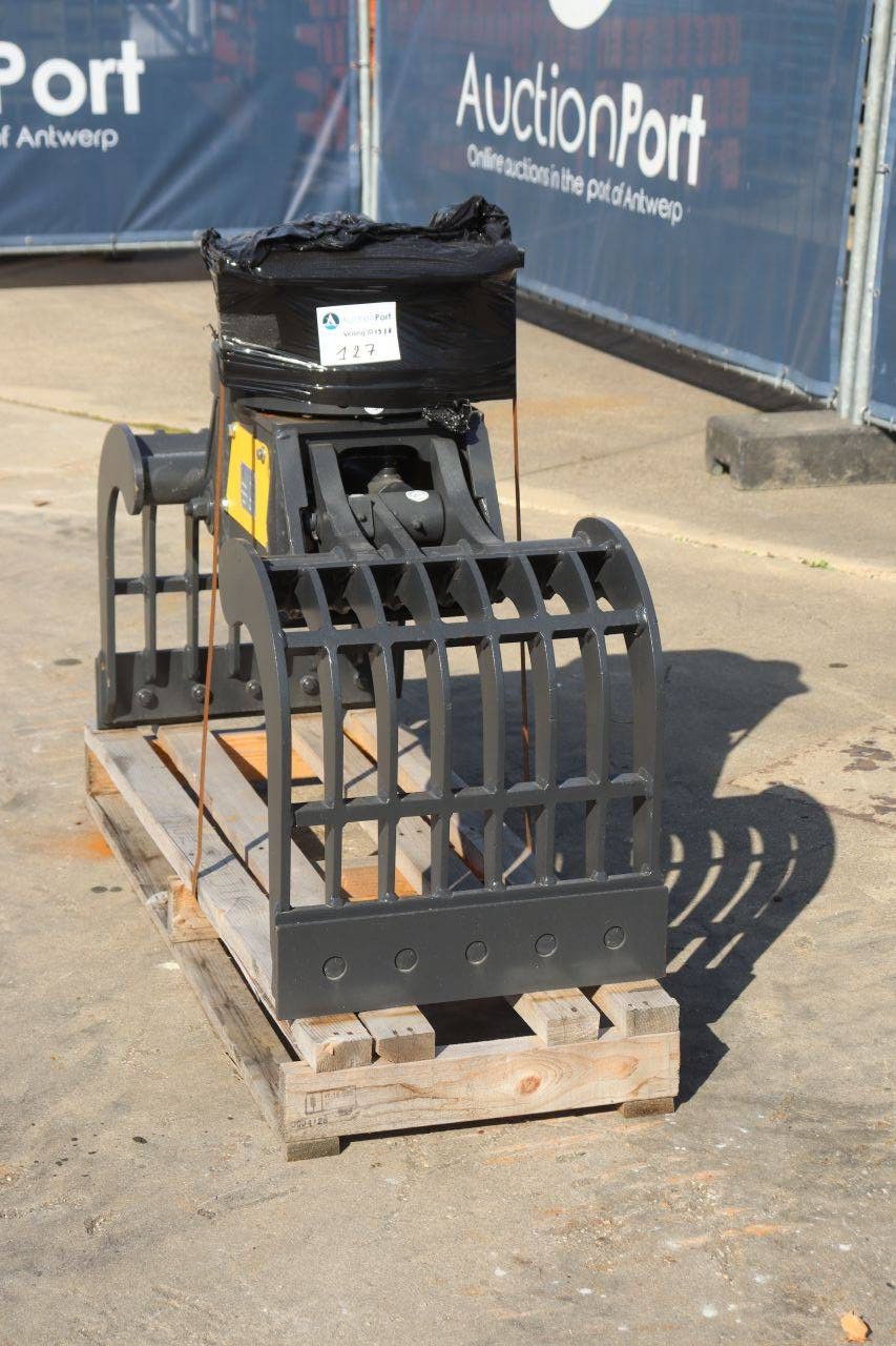 Mustang GRP250D 2026 Sortierung Greifen Neu