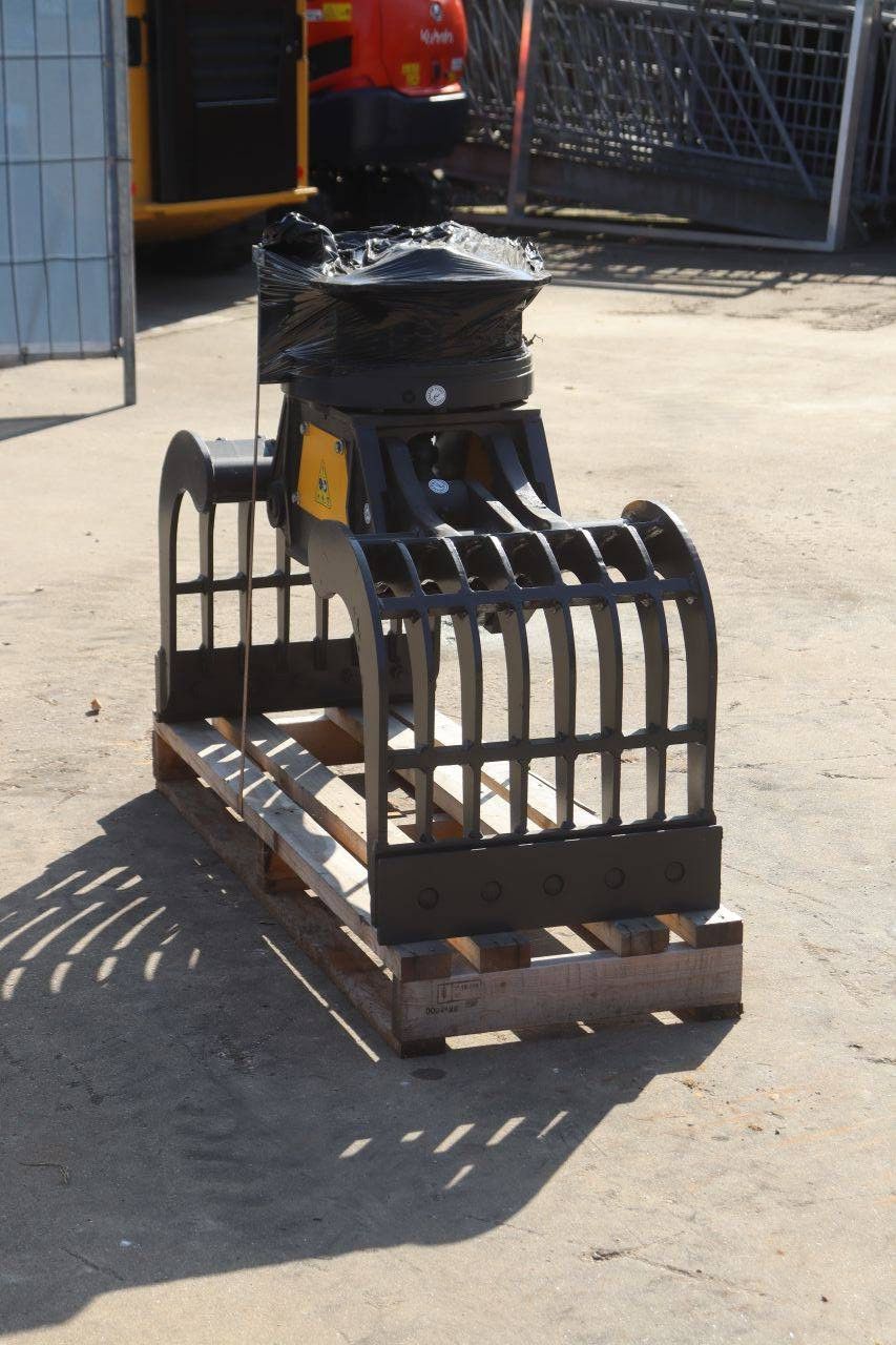 Mustang GRP250D 2026 Sortierung Greifen Neu