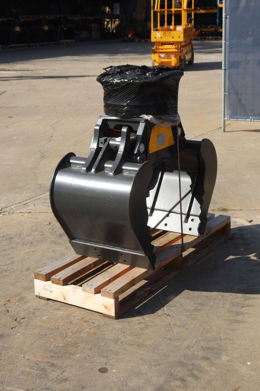 Mustang GRP250CH 2026 Sorting Grab New