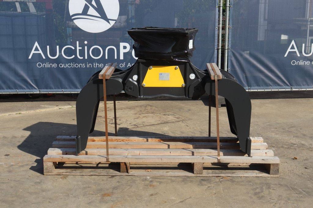 Mustang GRP450D 2026 Sorting Grab New