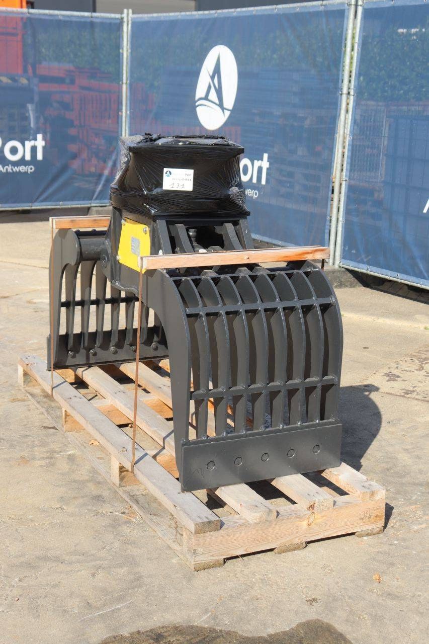 Mustang GRP450D 2026 Sorting Grab New