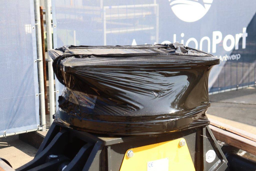 Mustang GRP450D 2026 Sorting Grab New