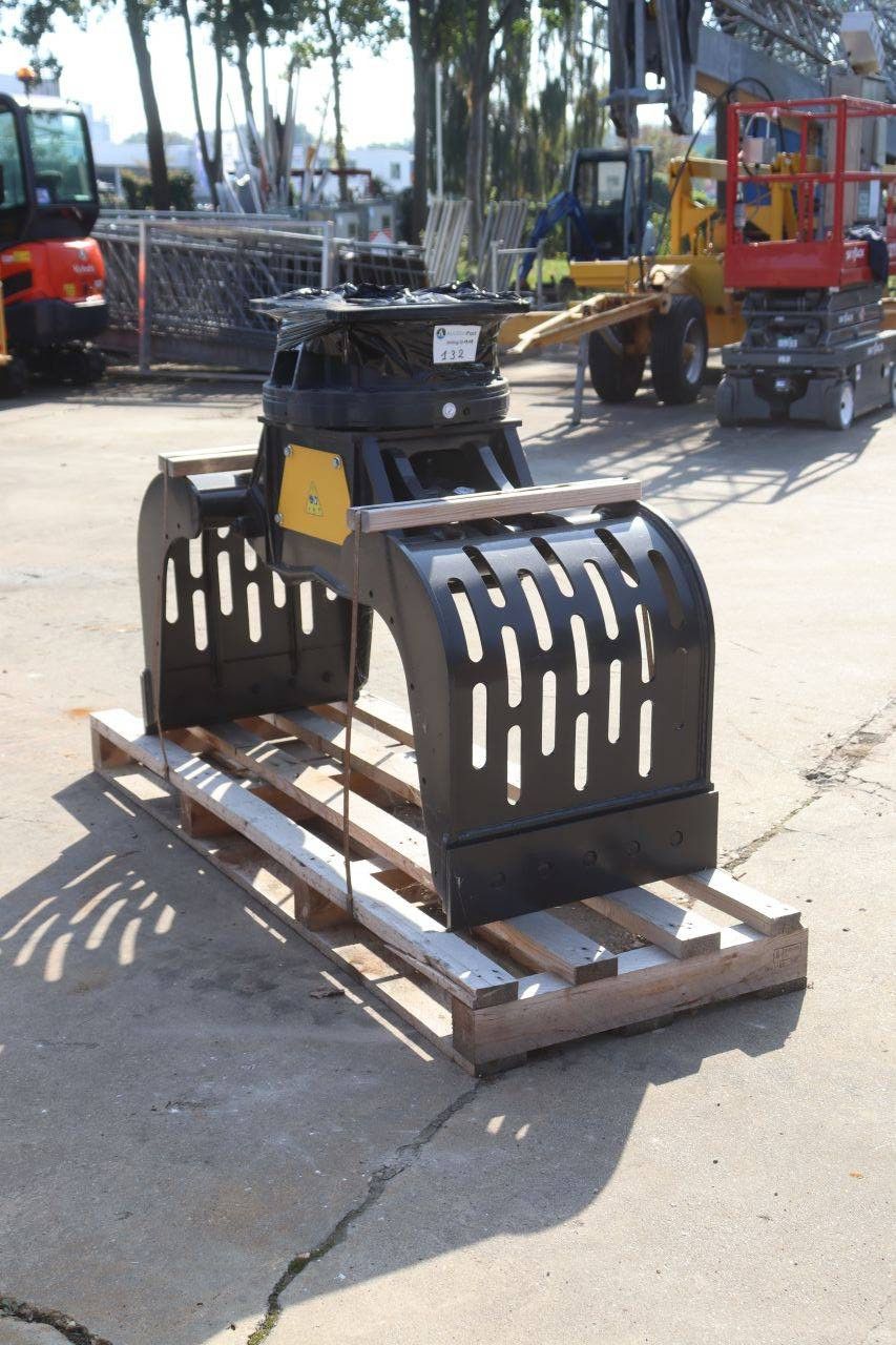 Mustang GRP450 2026 Sortierung Greifen Neu