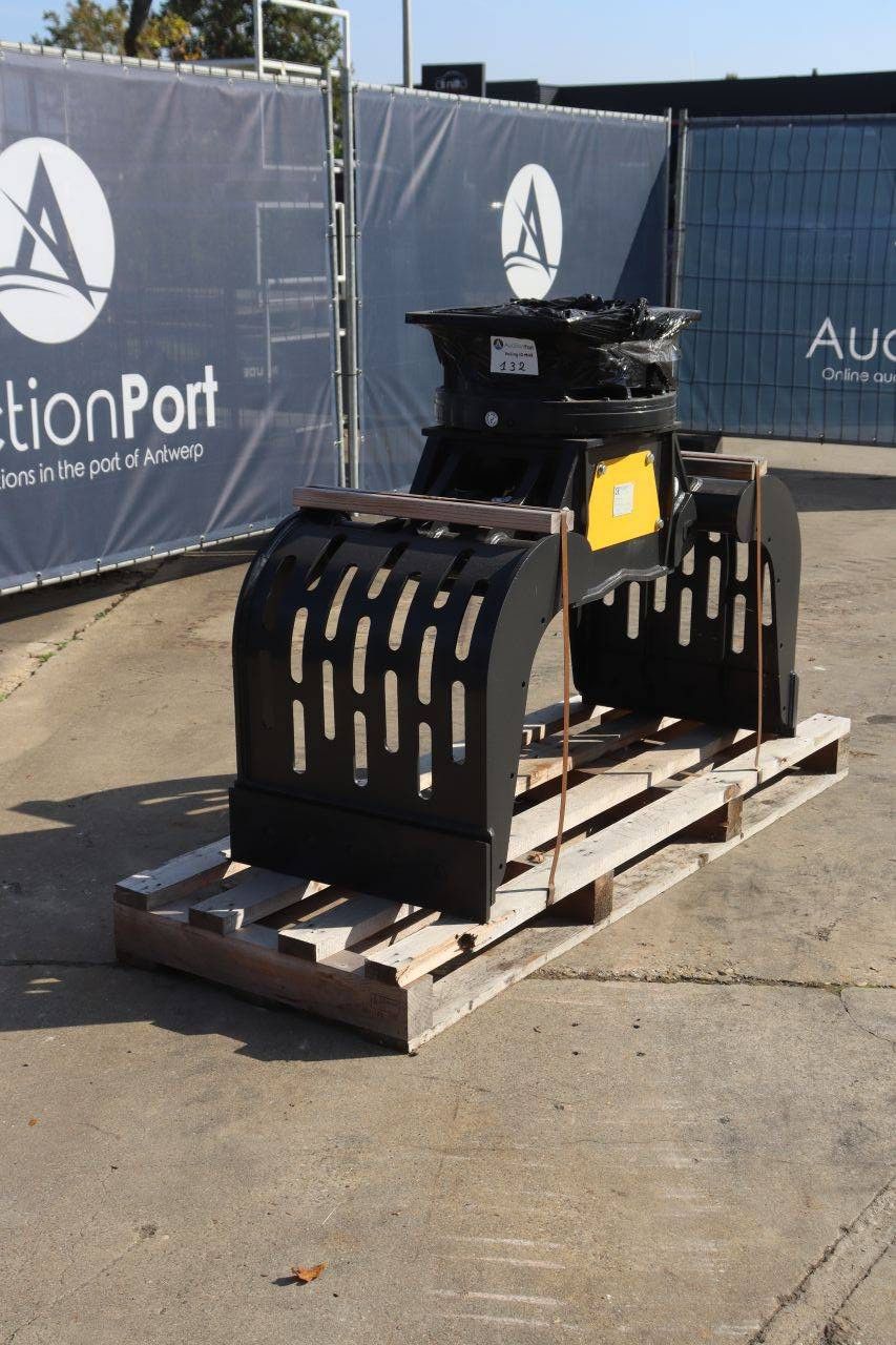 Mustang GRP450 2026 Sortierung Greifen Neu