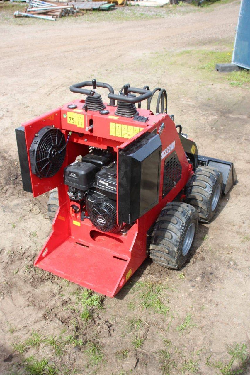 Captok CK323WJ Skid Steer Loader Petrol 13.5 hp 2025