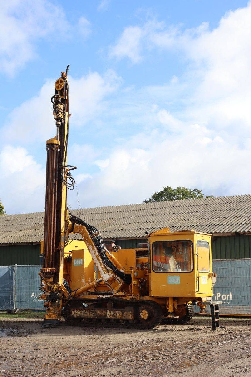 Crawler drilling rig Hausherr HBM 60-R6 Diesel 104kW 1992