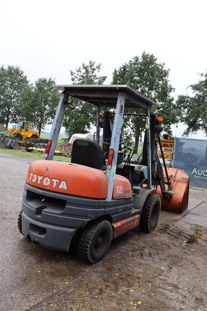 Gabelstapler Toyota 4SG12 Benzin 1000 kg 2,49 m