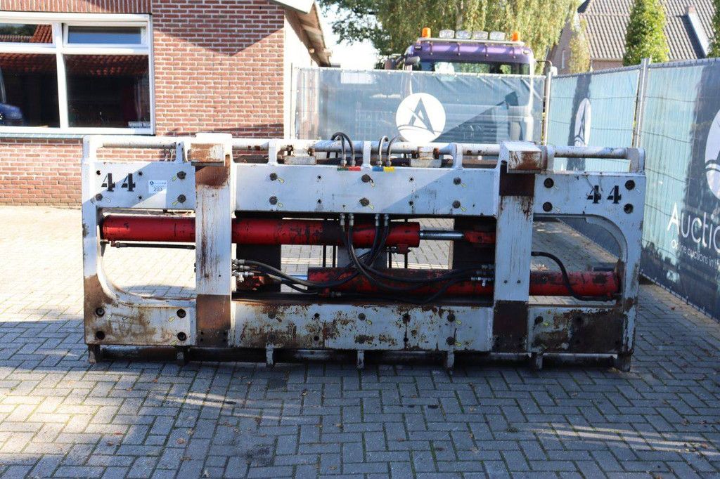 Bale clamp Durwen PBK 140 2013