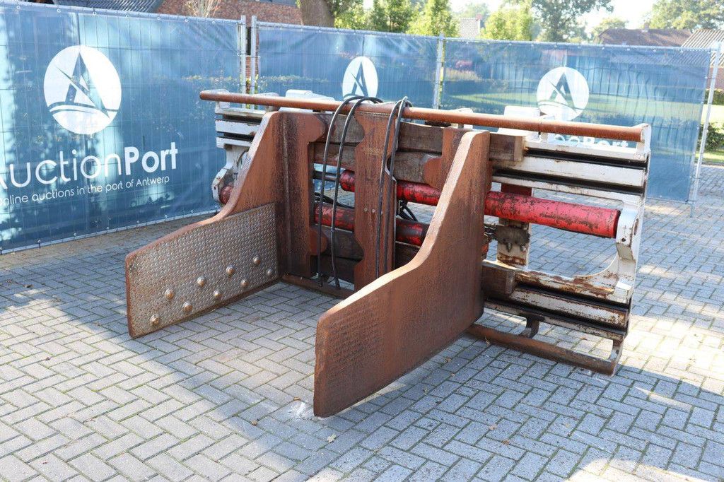 Bale clamp Durwen PBK 140 2013