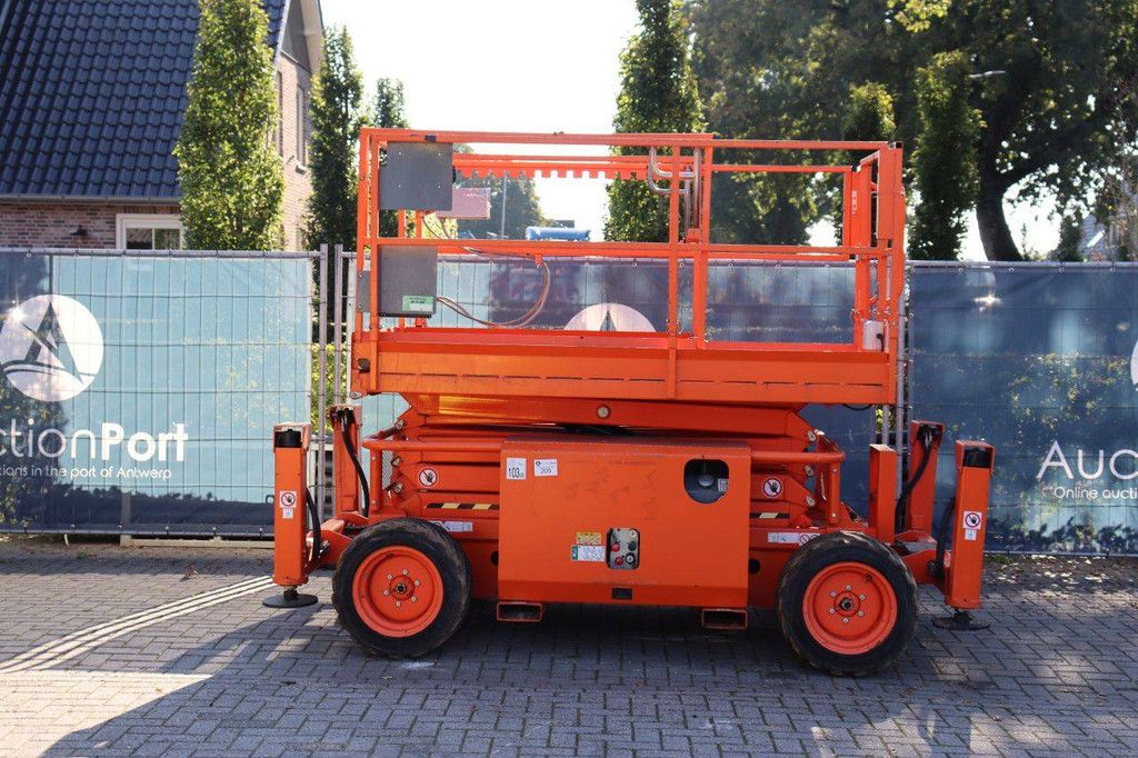 Skyjack SJ 6826RT Diesel Scissor Lift 567kg 9.9m 2016