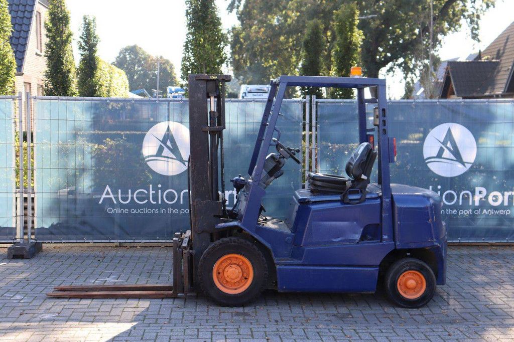 Forklift Yale GDP25 Diesel 2500kg 1999