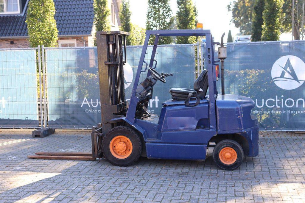 Forklift Yale GDP25 Diesel 2500kg 1999
