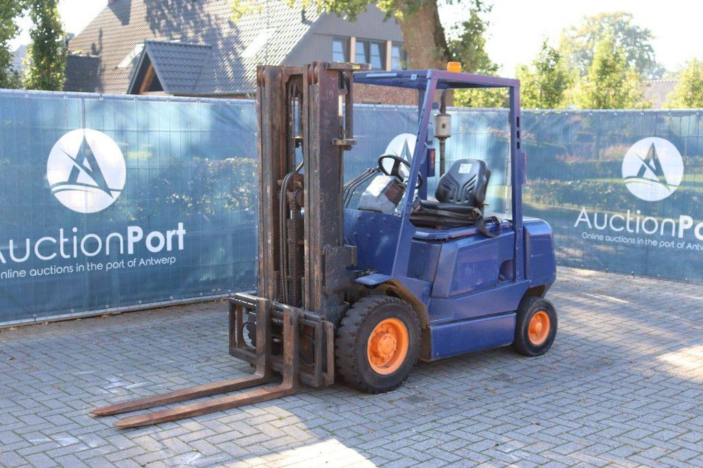 Forklift Yale GDP25 Diesel 2500kg 1999
