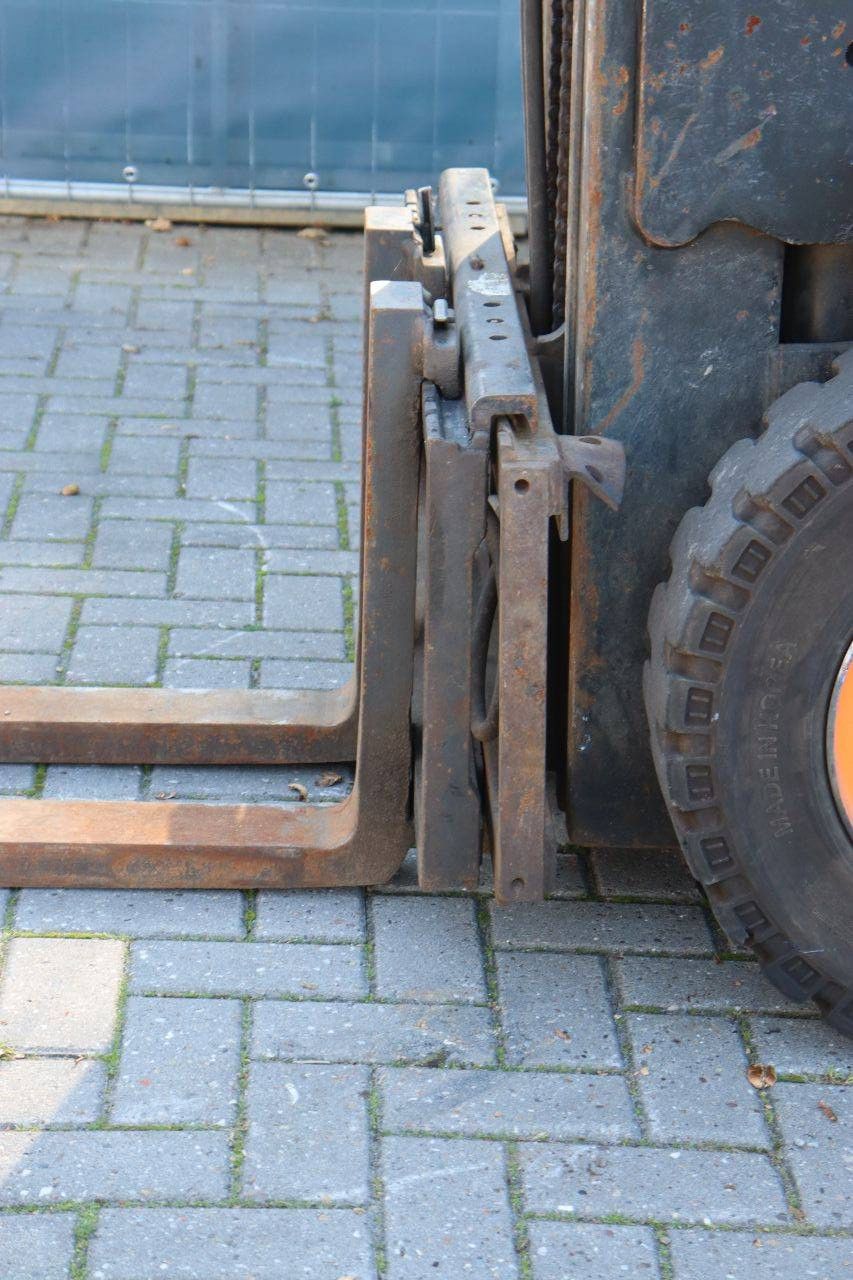 Forklift Yale GDP25 Diesel 2500kg 1999