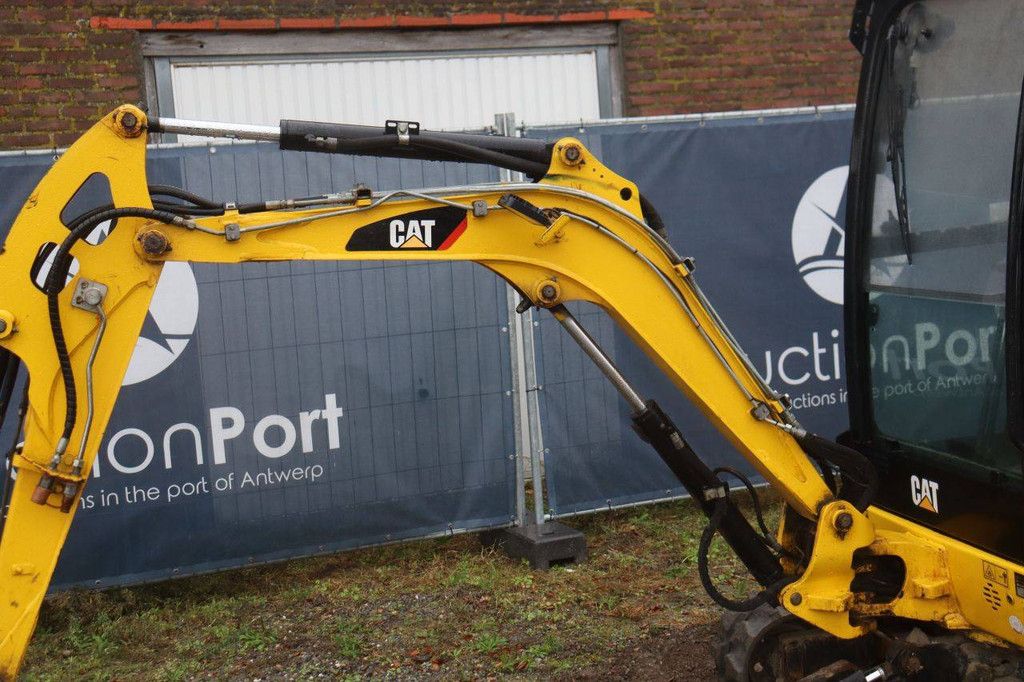 Mini excavator Caterpillar 301.7D Diesel 13.4kW 2017