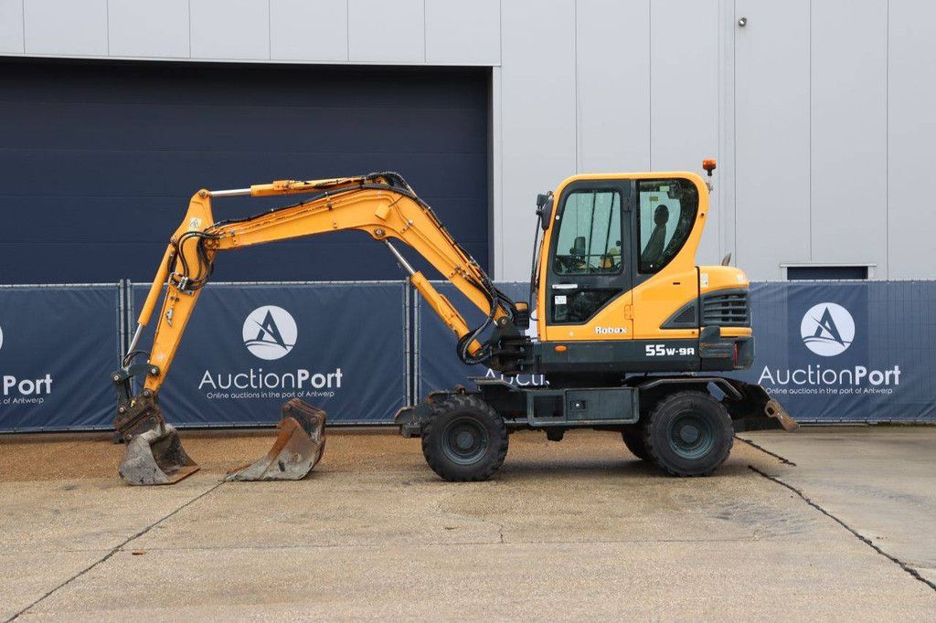 Wielgraafmachine Hyundai Robex 55W-9A Diesel 48.5kW 2021
