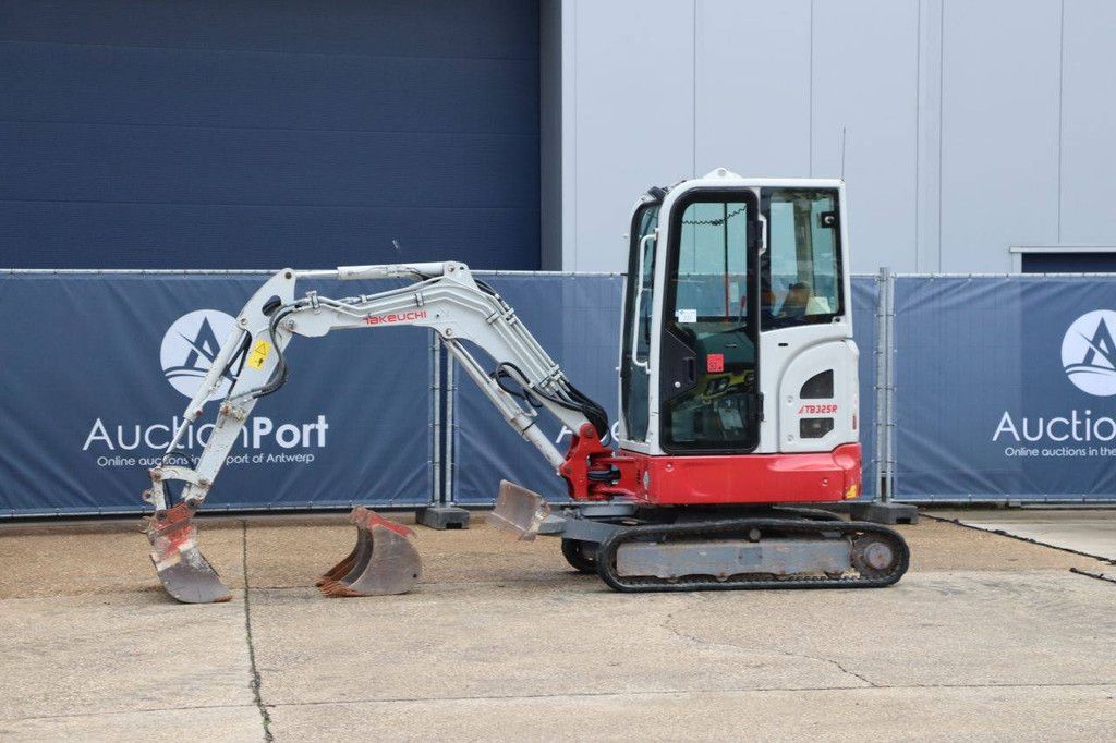 Minibagger Takeuchi TB325R Diesel 16,5 kW 2021