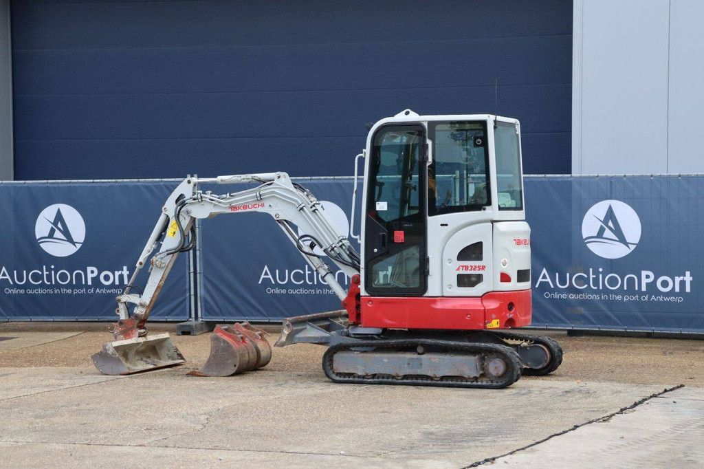 Minibagger Takeuchi TB325R Diesel 16,5 kW 2021
