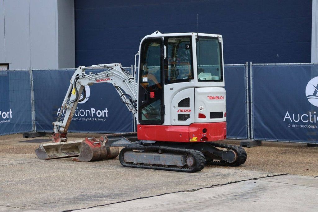 Minibagger Takeuchi TB325R Diesel 16,5 kW 2021