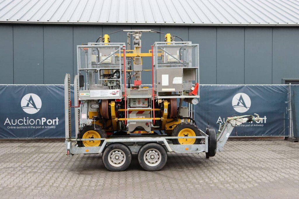 Trailer-Aerial Worker Combination France Elevateur LOR'AXE Diesel 120kg 8.05m 2011