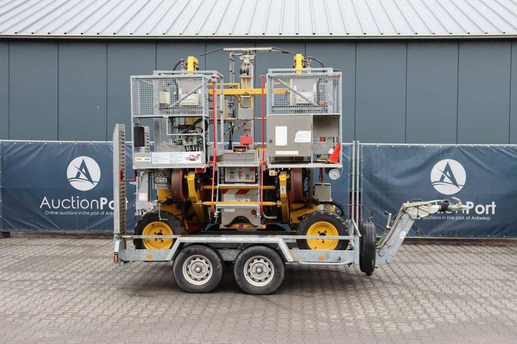 Trailer-Aerial Worker Combination France Elevateur LOR'AXE Diesel 120kg 8.05m 2011