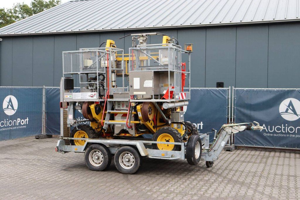 Trailer-Aerial Worker Combination France Elevateur LOR'AXE Diesel 120kg 8.05m 2011